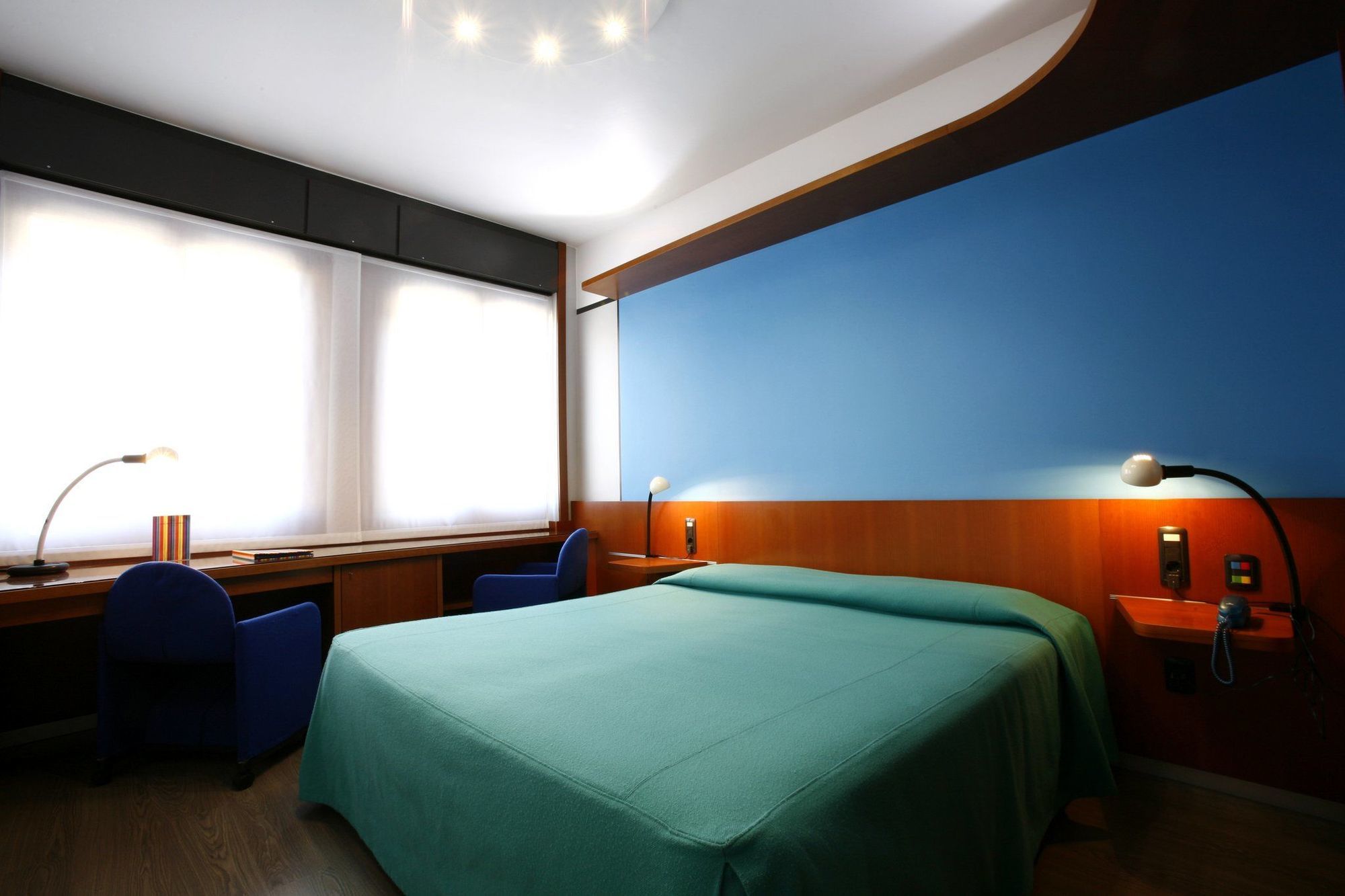 Hotel Mediolanum Habitación foto