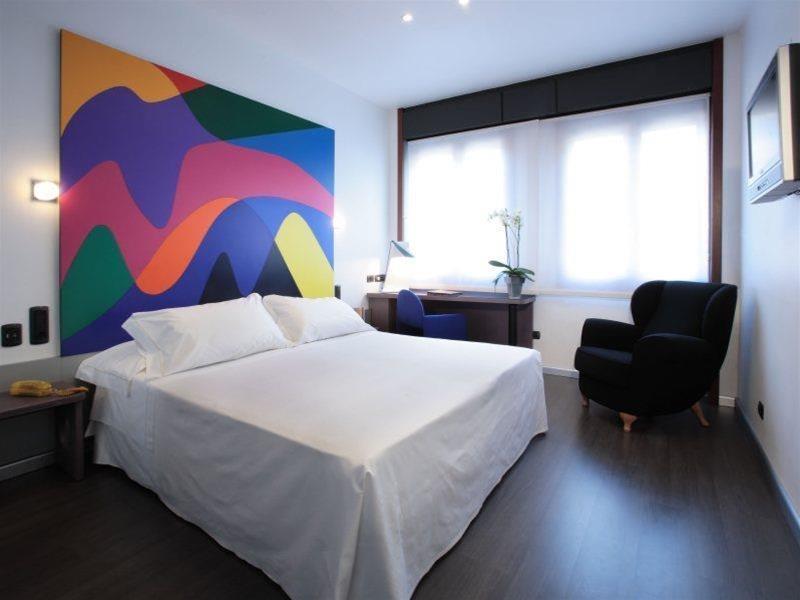 Hotel Mediolanum Habitación foto